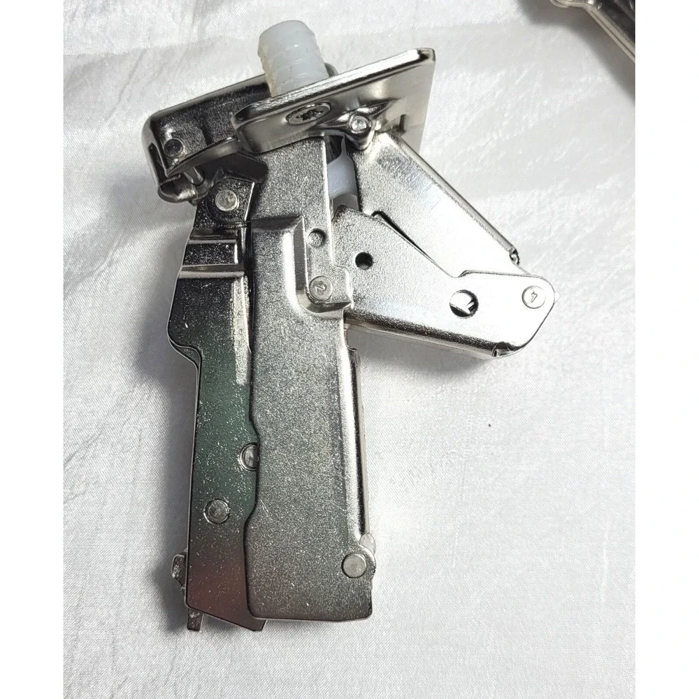 4 Count Blum Clip Top 170° Full Overlay European Cabinet Hinges 70655